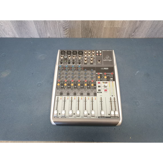 Behringer Xenyx Q1204 USB 