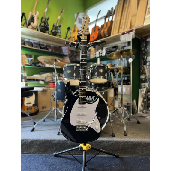 Peavy PG Raptor Plus Black SSS