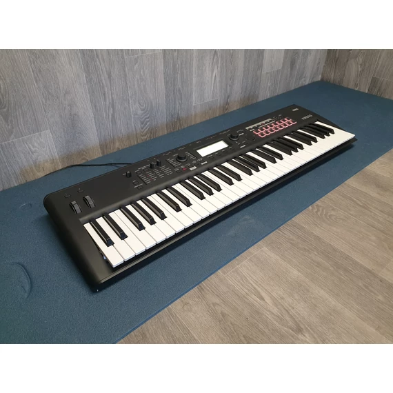 Korg Kross (Használt)