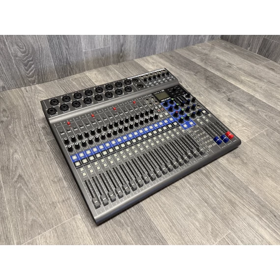 ZOOM LiveTrack L-20